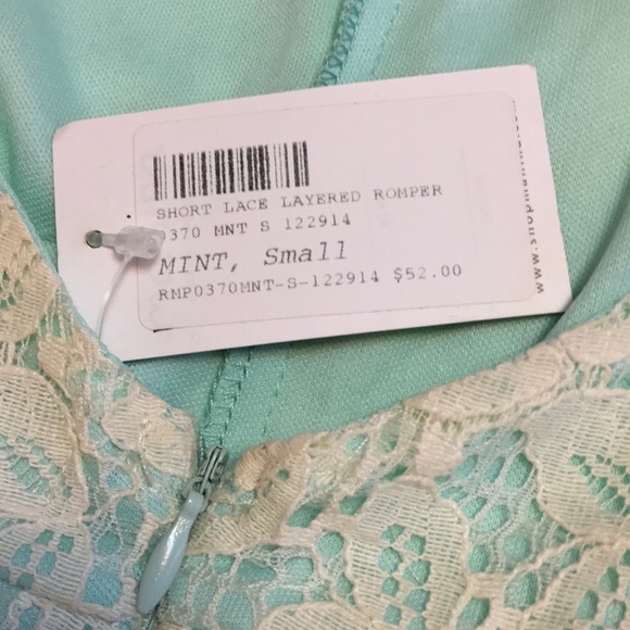 Short lace layered romper. - Picture 5 of 5